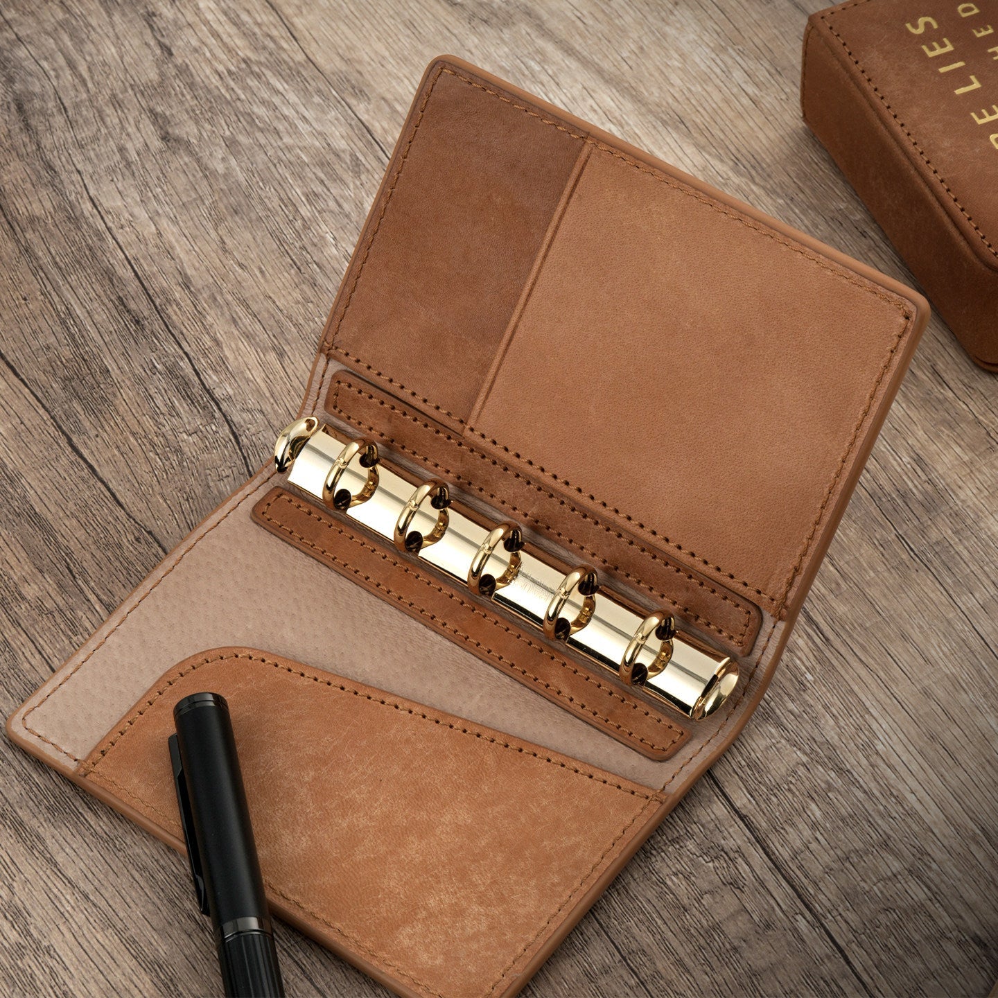 THESAURUS // ARCHITECTURAL SYSTEM ORGANIZER - MAYA LEATHER EDITION